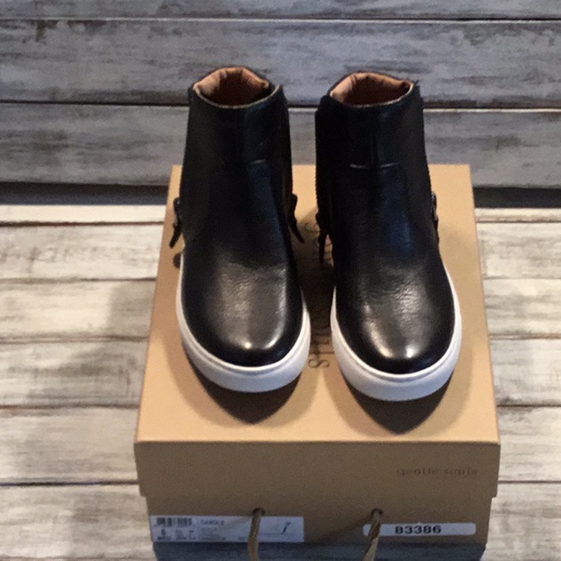 Women’s Gentle Soul Sneaker